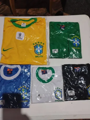 Camisetas do Brasil bordadas 
