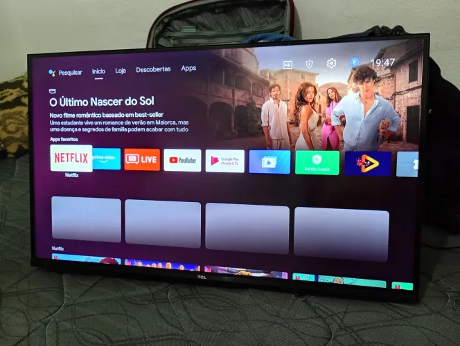 Vendo essa tv da TCL 32 polegadas smart Android