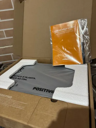 Notebook Positivo Vision C14