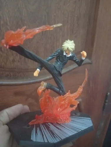 Produto colecionável one piece nami e Sanji 16 cm