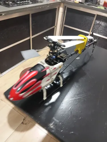 Helicóptero trex 450
