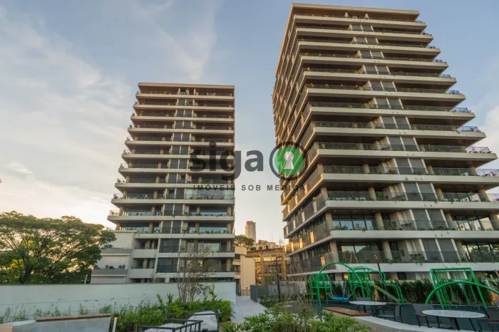 Apartamento de 205m² com 4 suítes no Alto de Pinheiros, exclusividade para poucos