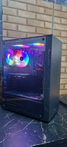 Cpu gamer i7 + 16ram ddr4 + rx 560gb nova comn garantia 1 ano.