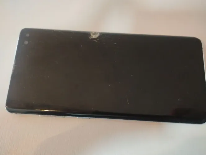 Galaxy S10 Plus c/ tela estragada