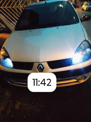 Renault Clio Authentique 1.0 8V 3P 2004