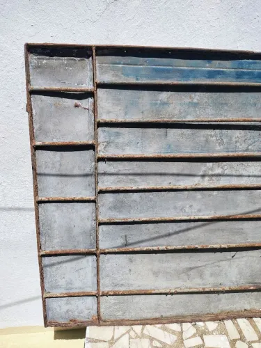 Portão de Grade e Chapa Metal 99x90cm com Trava p/ 2 Cadeados - Ideal p/ Canil ou Corredor