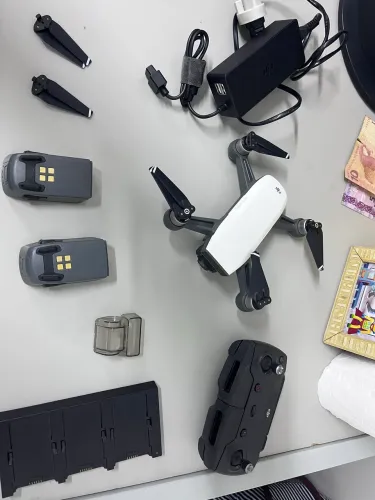 DJI Spark Completo | 2 Baterias + Controle Original + Bolsa | Pronto para Voar