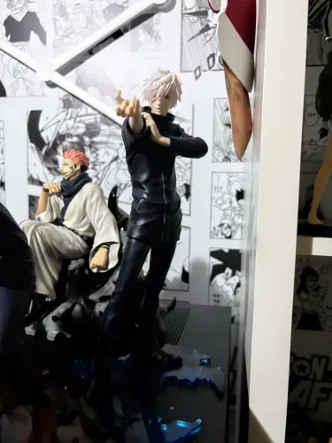 Action figure Gojo
