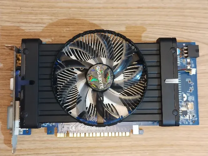 NVIDIA GTX 550 Ti GIGABYTE