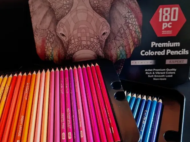 Lápis de cor KALOUR PREMIUM lata com 180 cores