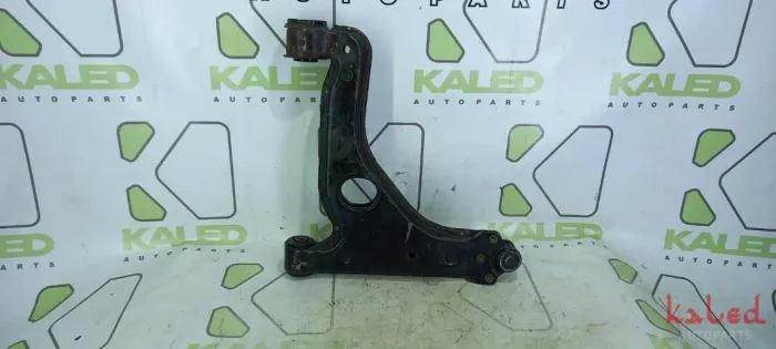 Bandeja Suspensão Dianteira L Direita Vectra 97-99