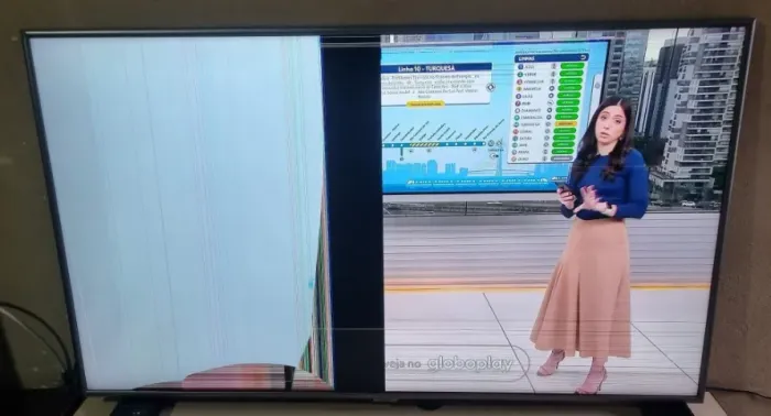 TV LED SMART SAMSUNG 50 POLEGADAS MODELO UN50NU7400G COM TELA QUEBRADA