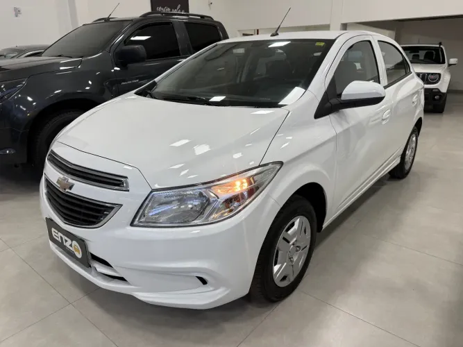 Chevrolet Onix Hatch LT 1.0 8V Flex Mec. 4P 2015