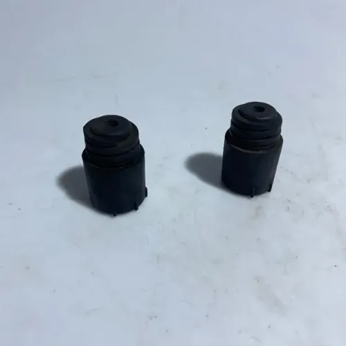 Par de Batente do Capô Nissan Versa/ March 2020