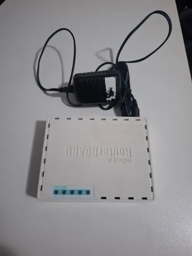 Mikrotik RB750r2