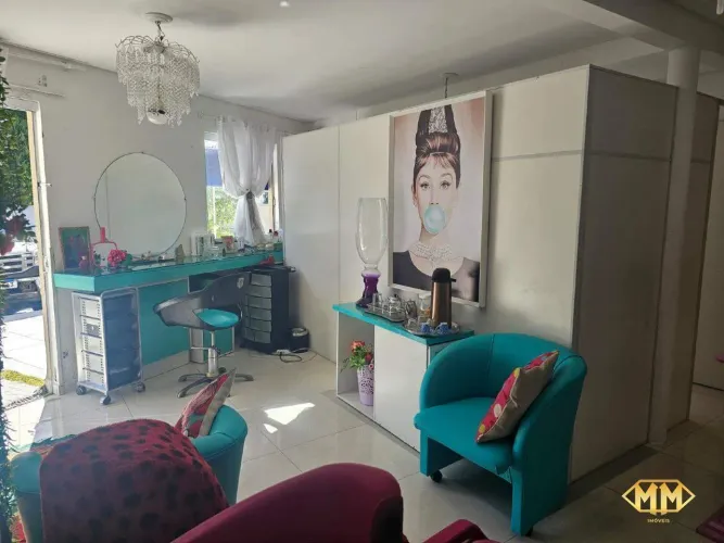 Sala comercial disponível para locação anual em Ingleses - Florianópolis/SC