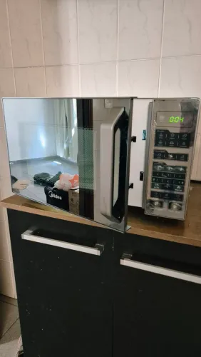 Micro-ondas midea espelhado