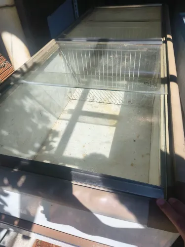 Duas ilhas de congelados usadas