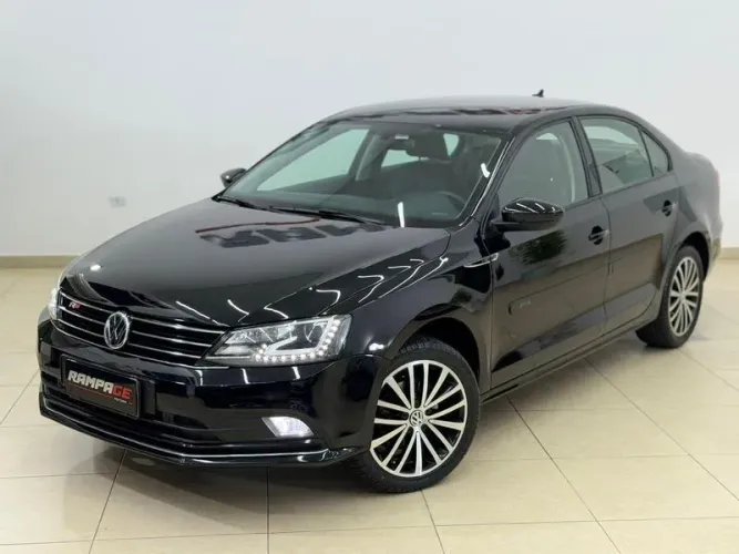 Volkswagen Jetta Comfortline 1.4 TSI 16V 4P Aut. 2017