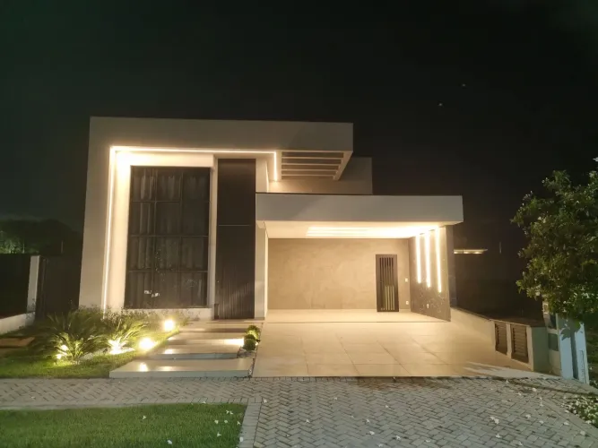 Casa de condomínio para venda tem 187 metros quadrados com 3 quartos