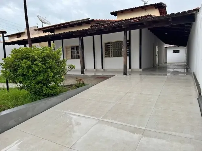 Casa ampla com excelente terreno e espaço - JX02