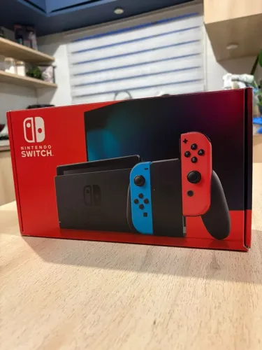 Vendo Nintendo Switch v2 + jogo Super Mario Wonder