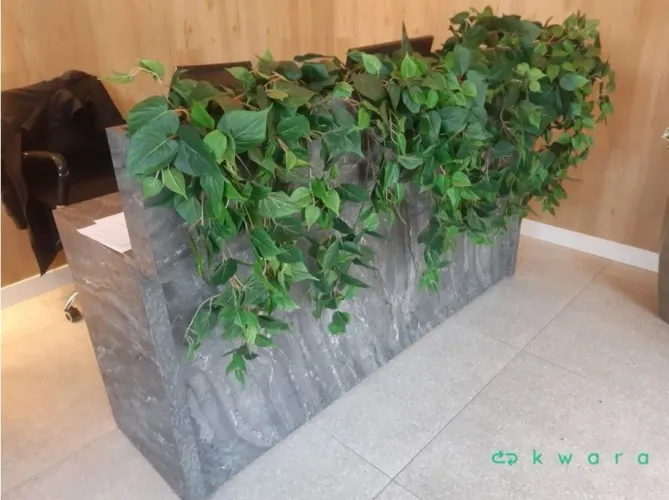 Balcão recepção com gaveteiro personalizado
