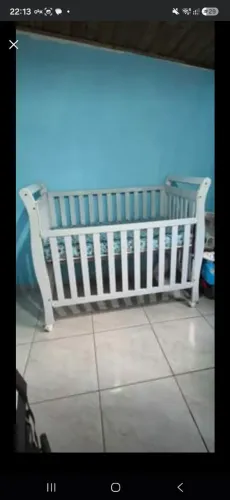 Berço Branco com Rodinhas e Regulagem de Altura