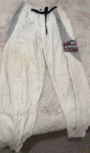 Calça branca Cyclone relíquia 