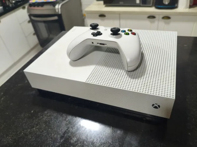 Xbox One S ALL 1tb digital branco 