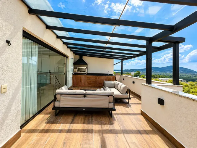 Duplex para venda possui 128 metros quadrados com 3 quartos em João Paulo - Florianópolis