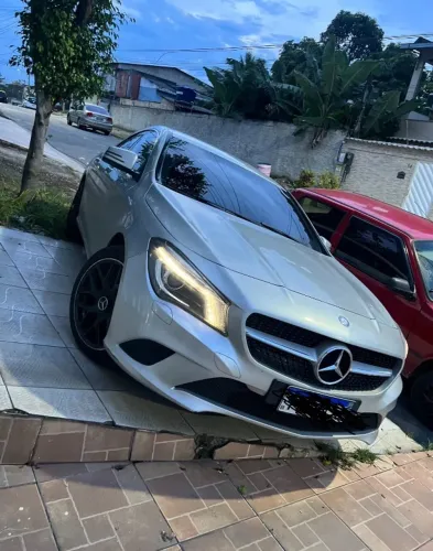 Mercedes-Benz CLA-200 Urban 1.6 TB 16v/flex Aut. 2016