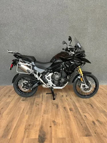 TRIUMPH TIGER 1200 RALLY BLACK EDITION 