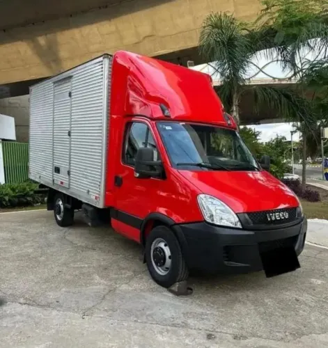 Iveco Daily 35s14 Baú 2015