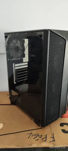 Gabinete gamer com 4 Fan