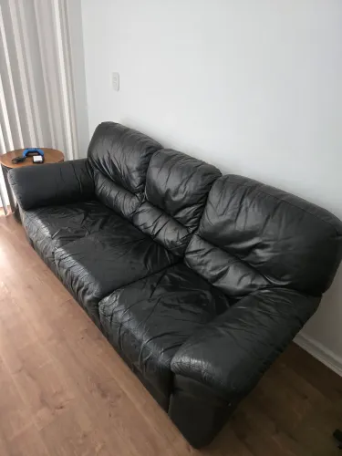 Sofa de couro 3 lugares
