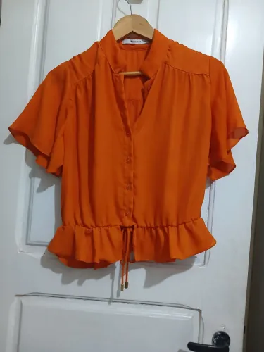 Blusa cenoura da produção