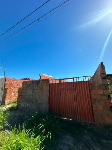 Lote Grande De 200M2, Com Construção, 2 Casas, No Loteamento Mãe Rainha, Pac 3 . creci 180