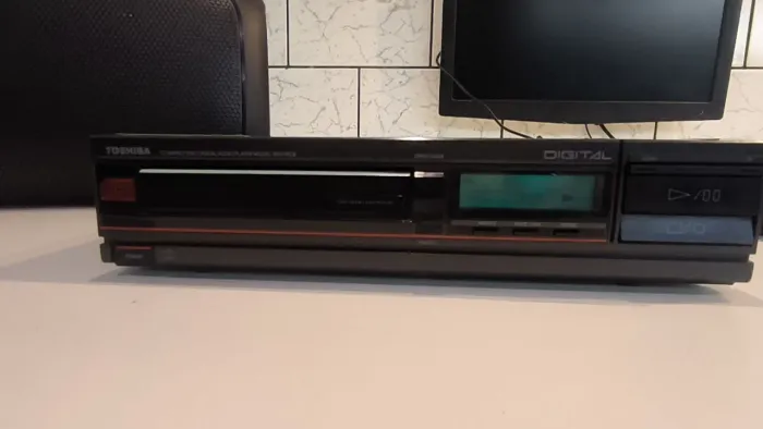 Cd player Toshiba digital XR-V19 funcionando Raro - leia a descrição
