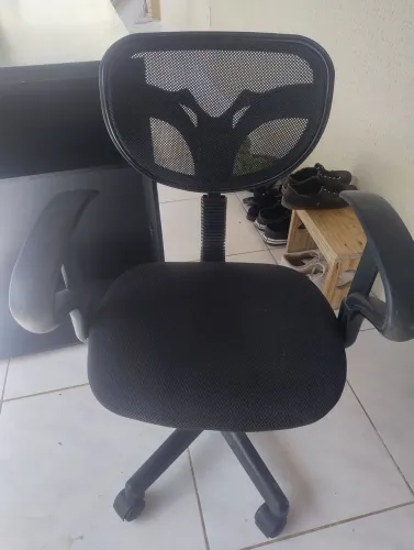 Cadeira de Escritório Ergonômica - Ótimo Estado