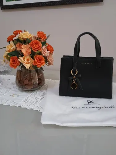 BOLSA FEMININA PHILLIP KOLLIN PRETA PEQUENA NOVÍSSIMA