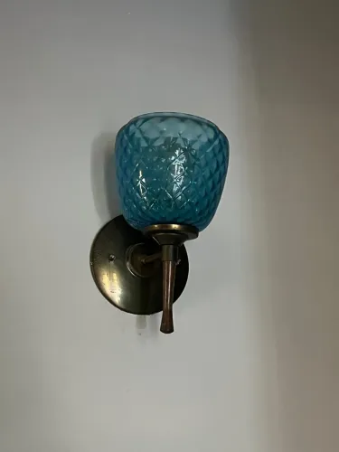Luminária de parede azul vintage 