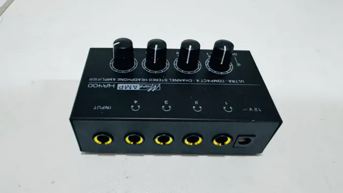 Amplificador Fone Ouvido 4 Canais Ha400 Powerplay Microamp 127/220v