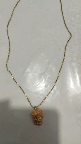 Colar banhado a ouro