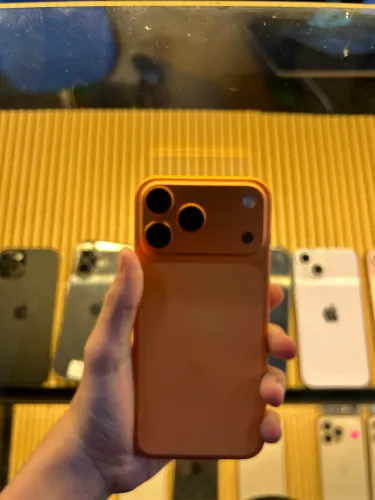 iPhone 17 pro Max laranja 