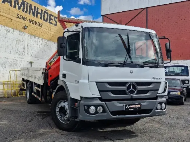 mb atego 1719 4x2 carroceria de ferro e munck