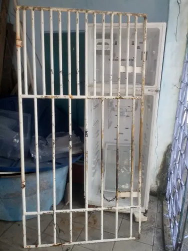 Portão  de ferro grade 2 metros pode 1.5