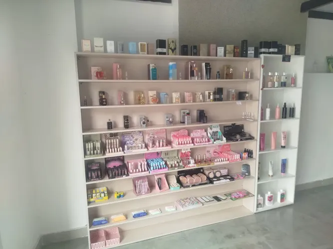 Passo ponto loja de perfumes e maquiagem