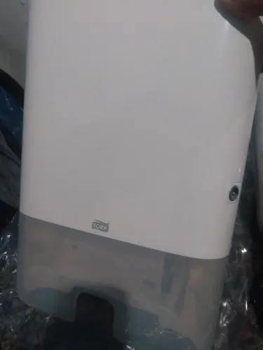 Dispenser novo da marca tork 