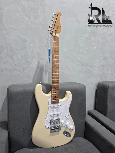 Guitarra Seizi Fun Vintage Budokan Olimpic White 
